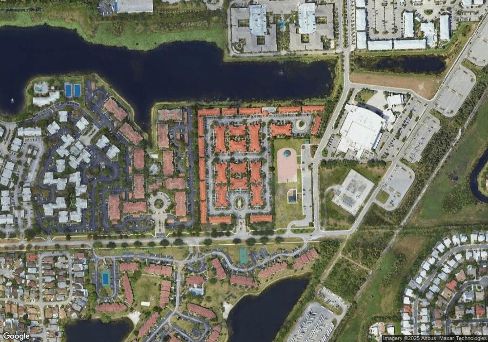 10642 SW 7th St unit 10642, Pembroke Pines, FL 33025 - photo 1