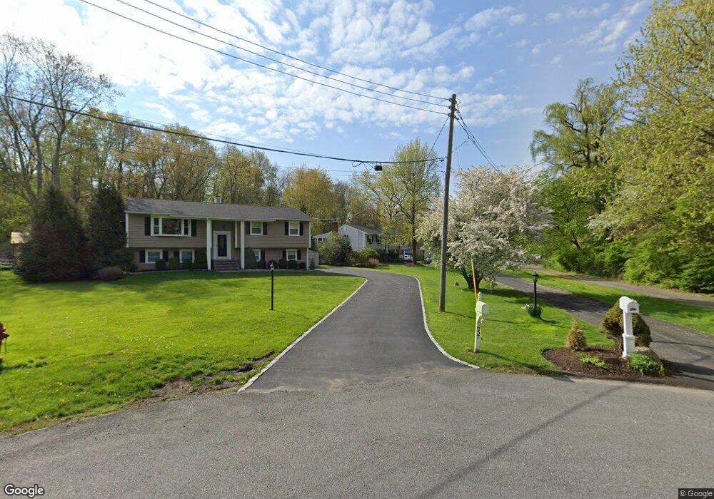 661 Toni Ct, Yorktown Heights, NY 10598 - photo 1