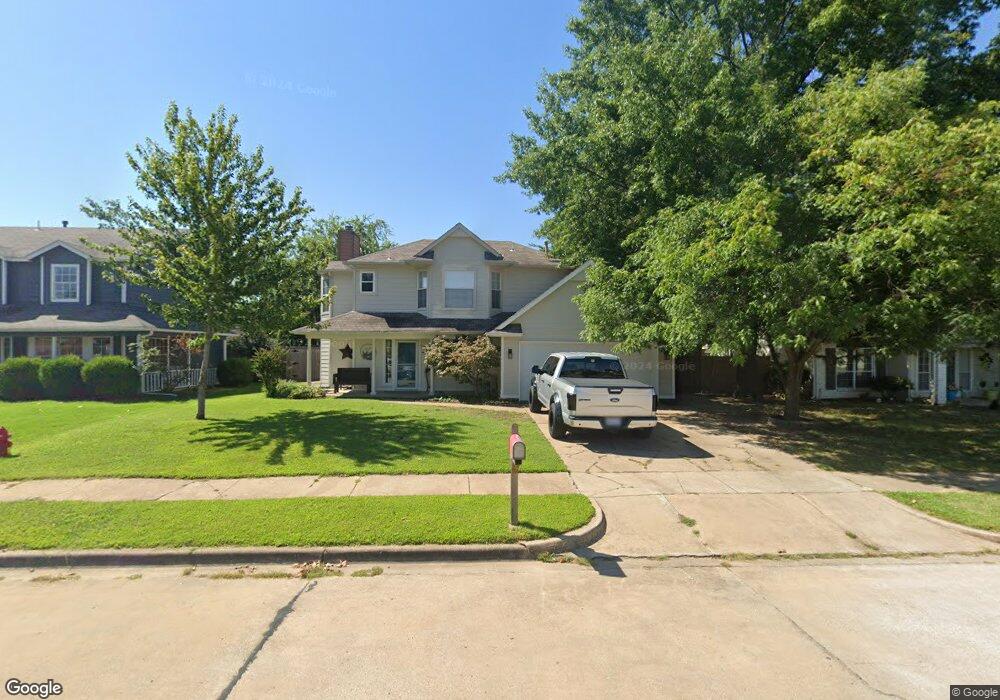 2425 W Twin Oaks St, Broken Arrow, OK 74011 - photo 1