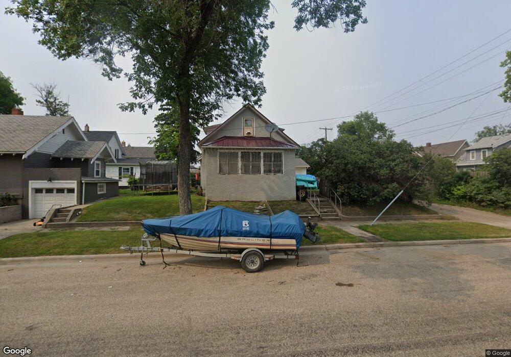 309 7th St SE, Jamestown, ND 58401 - photo 1
