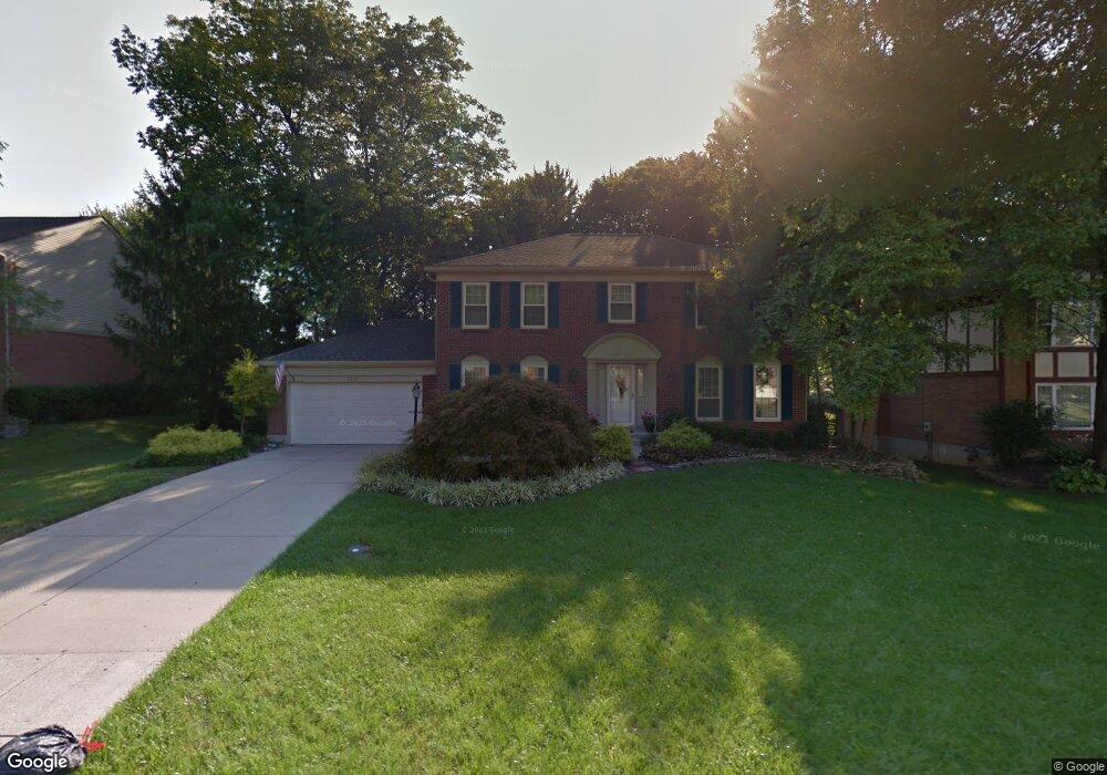 2130 Hunters Point Ln, Cincinnati, OH 45244 - photo 1