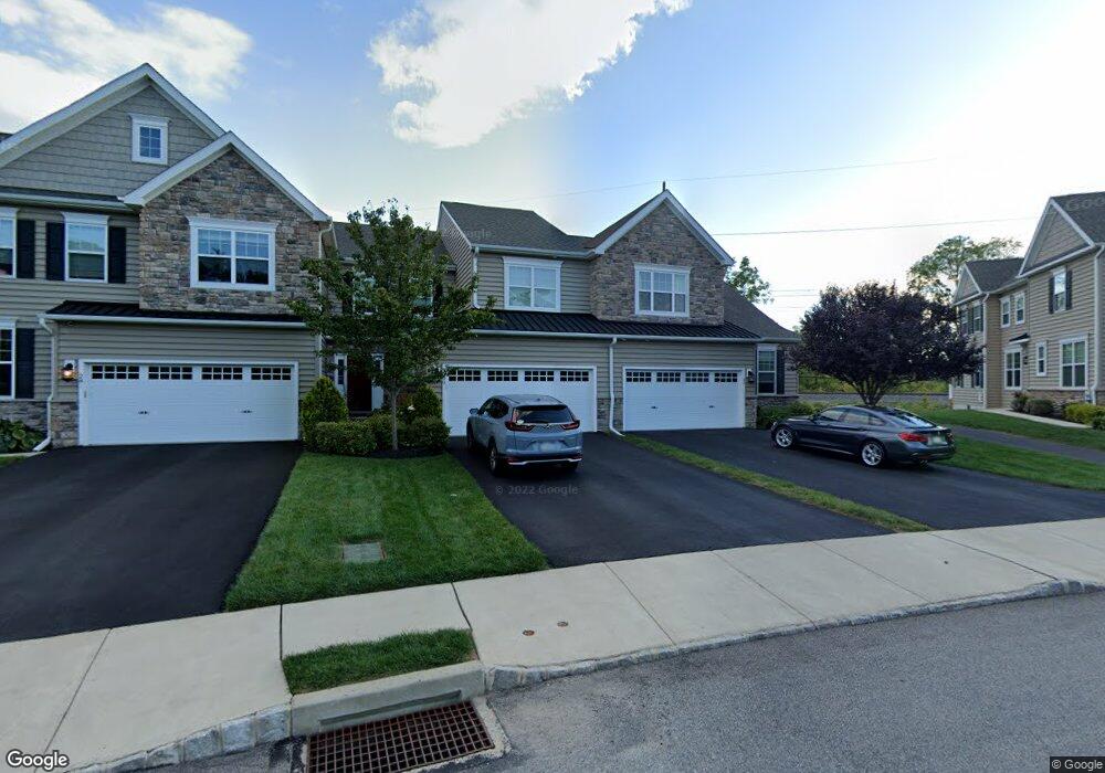 32 Sandy Run Cir, Fort Washington, PA 19034 - photo 1
