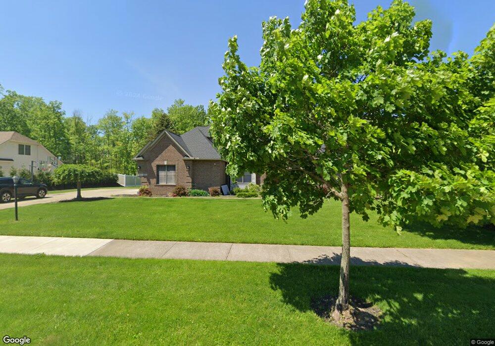 9652 Amberwood Ct, Broadview Heights, OH 44147 - photo 1