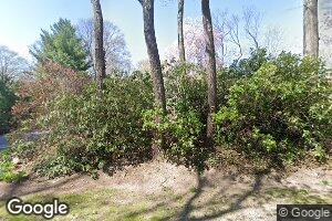 10 Wood Rd, Port Washington, NY 11050