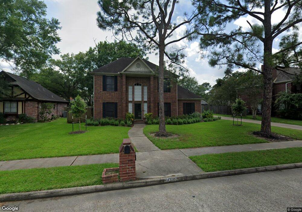 1714 Falcon Ridge Blvd, Friendswood, TX 77546 - photo 1