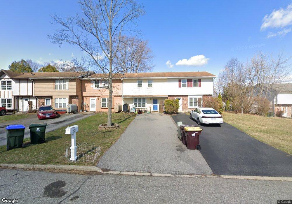 15 Columbine Ct, Middletown, NY 10940 - photo 1