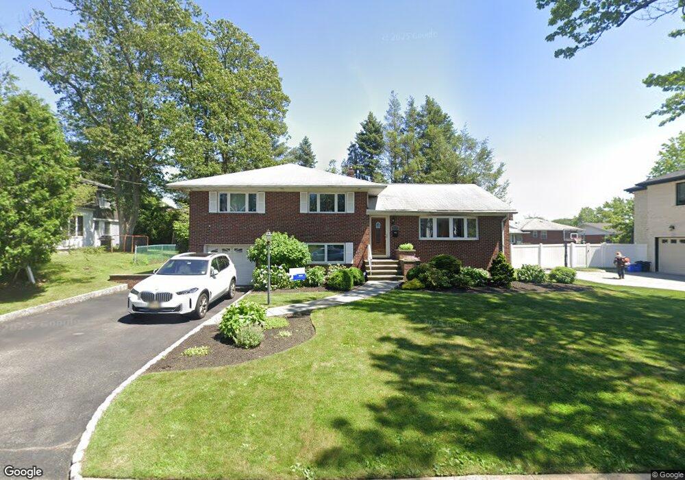 11 Raymond St, Englewood Cliffs, NJ 07632 - photo 1