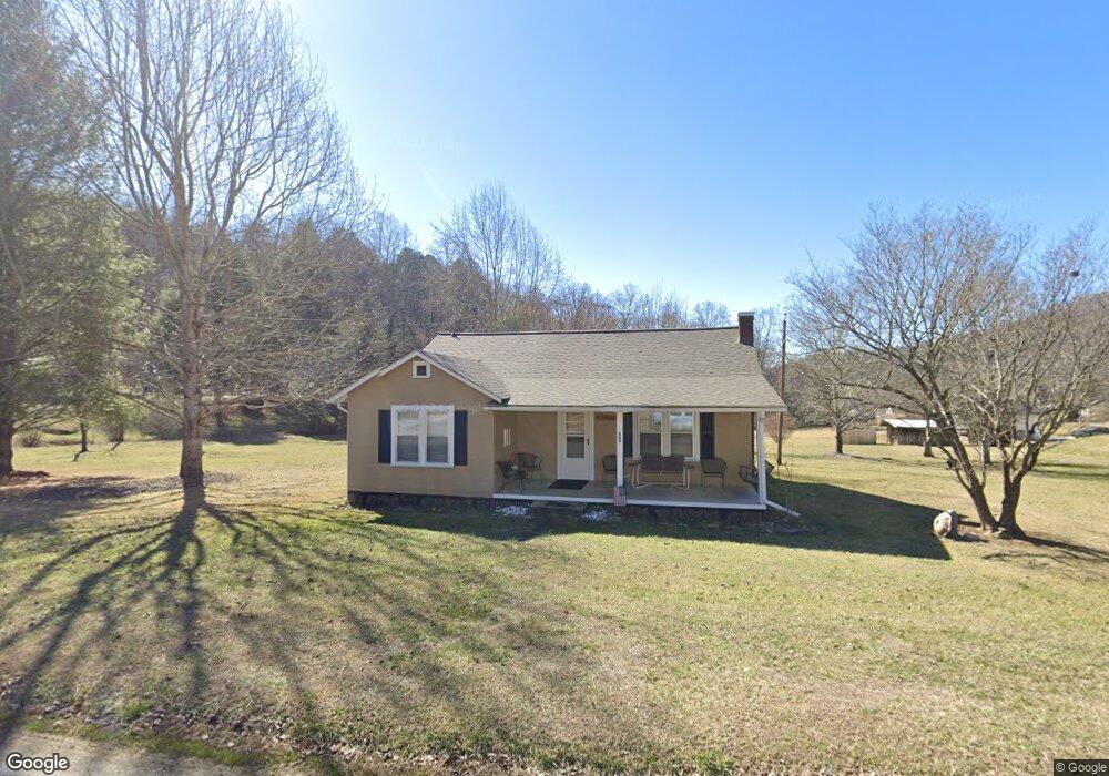827 Brendle Rd, Franklin, NC 28734 - photo 1