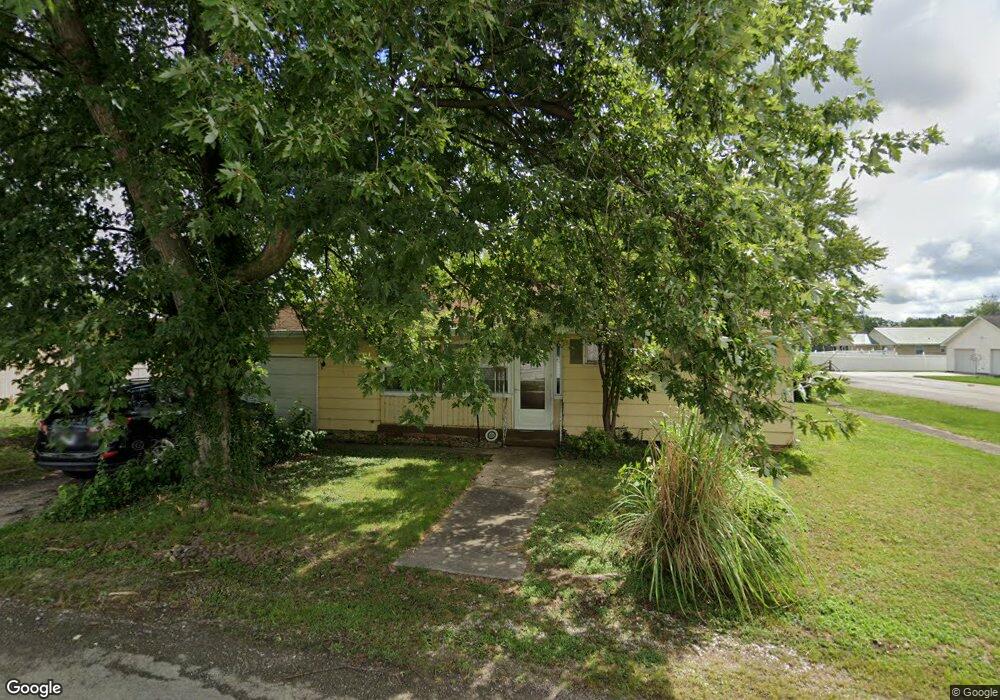 109 10th St NE, Linton, IN 47441 - photo 1