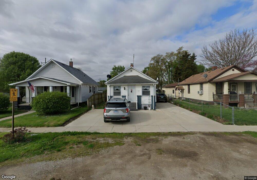 1425 Pekin St, Lincoln, IL 62656 - photo 1