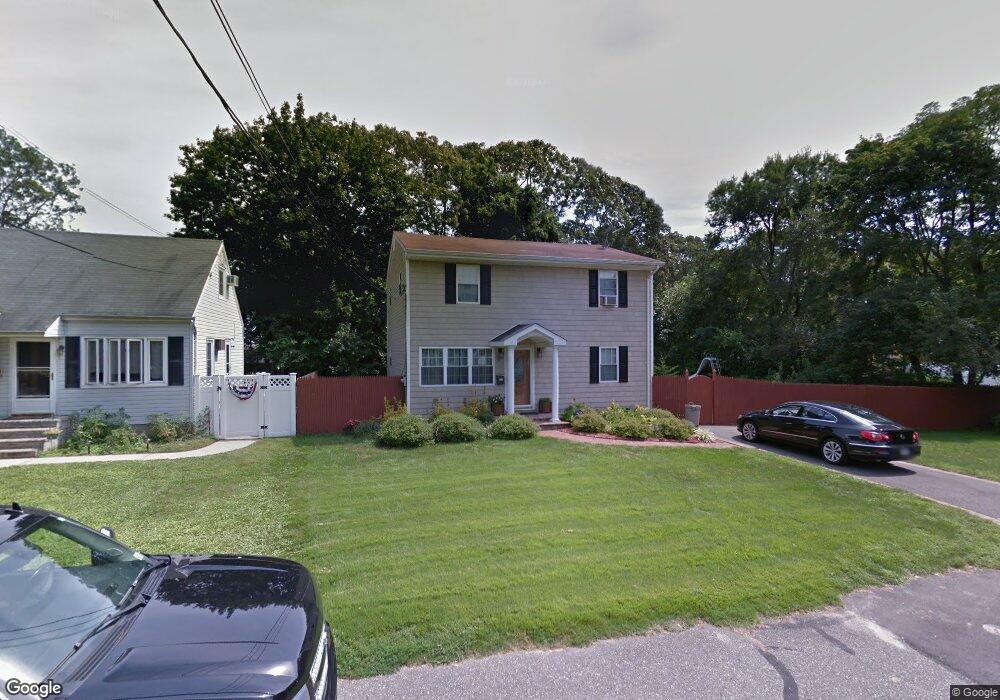 37 William Ave, Islip, NY 11751 - photo 1