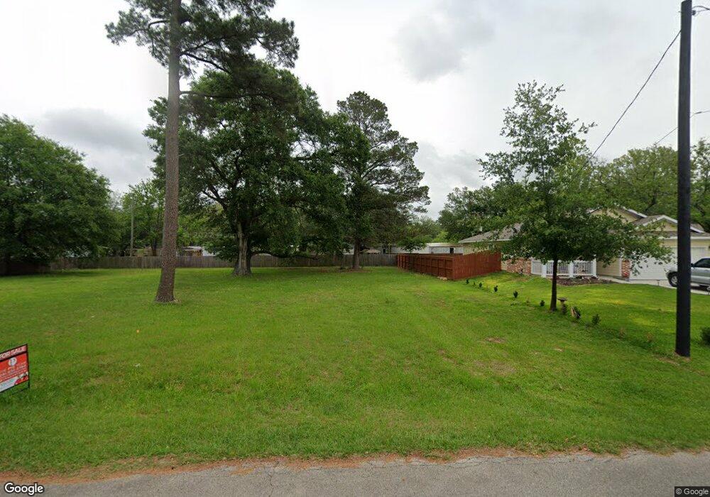 513 Hospital St, Tomball, TX 77375 - photo 1