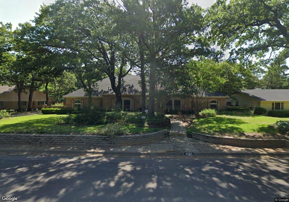2101 Woodbrook St, Denton, TX 76205 - photo 1