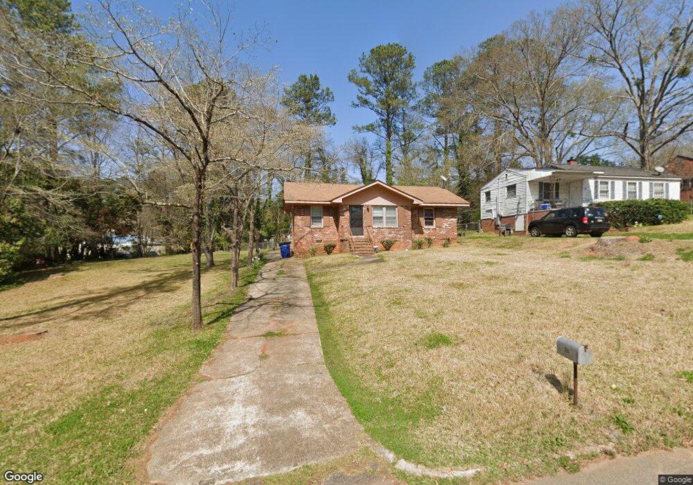 210 Rutland Cir, Lagrange, GA 30241 - photo 1