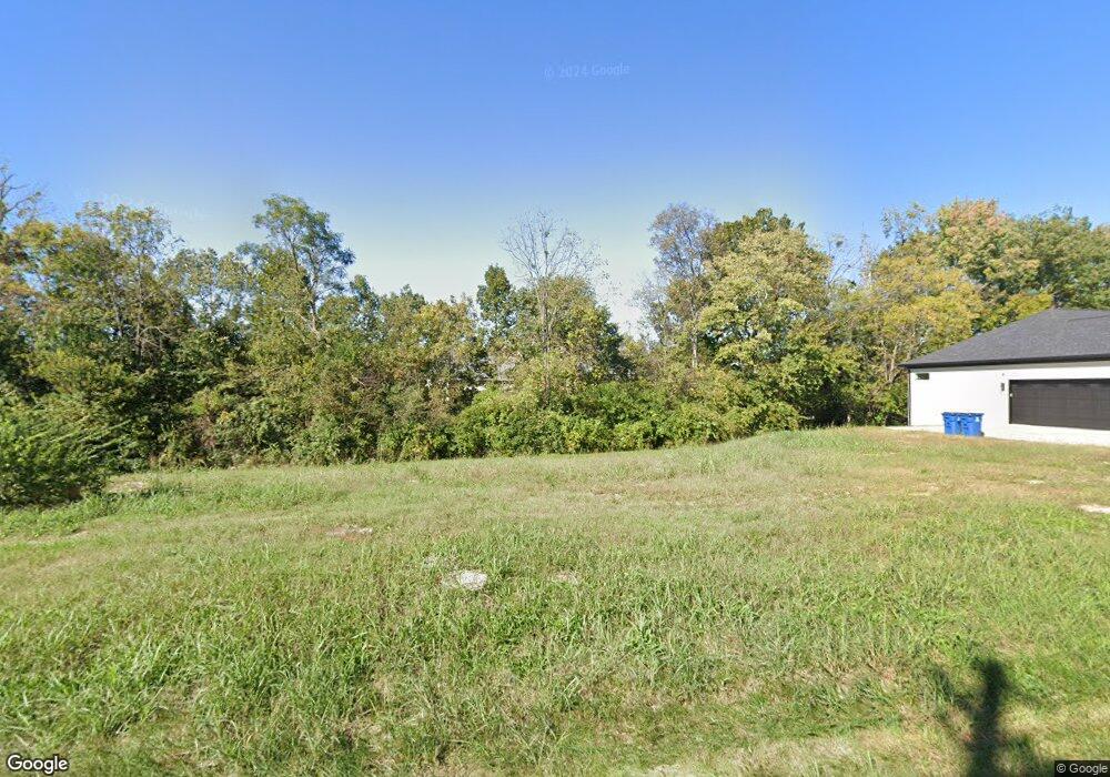 7001 E Manslick Rd, Louisville, KY 40228 - photo 1