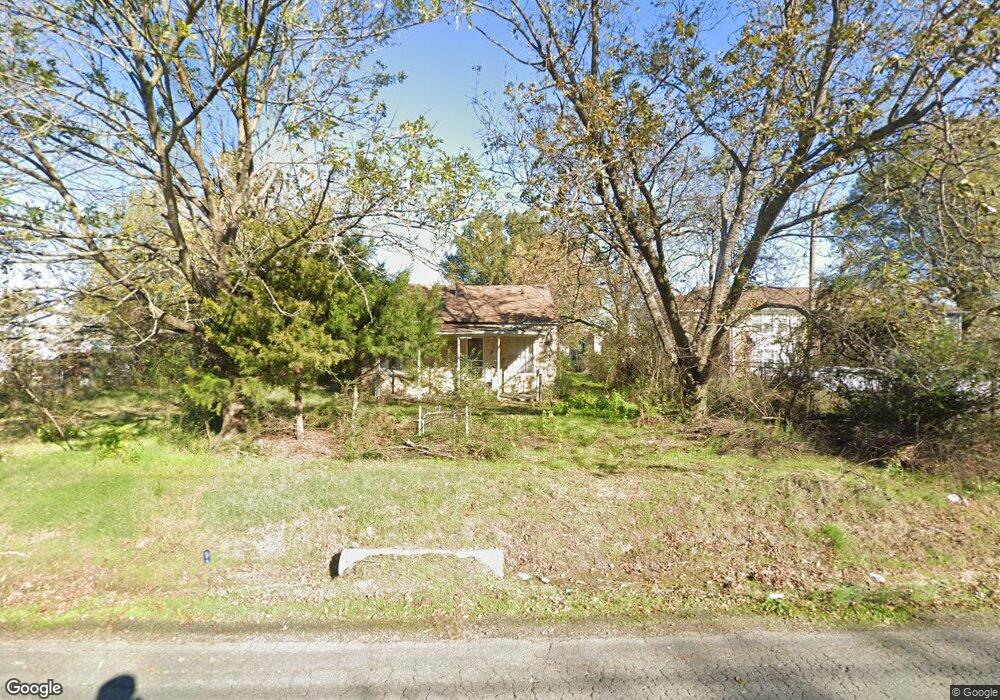 706 W 2nd St, Stuttgart, AR 72160 - photo 1