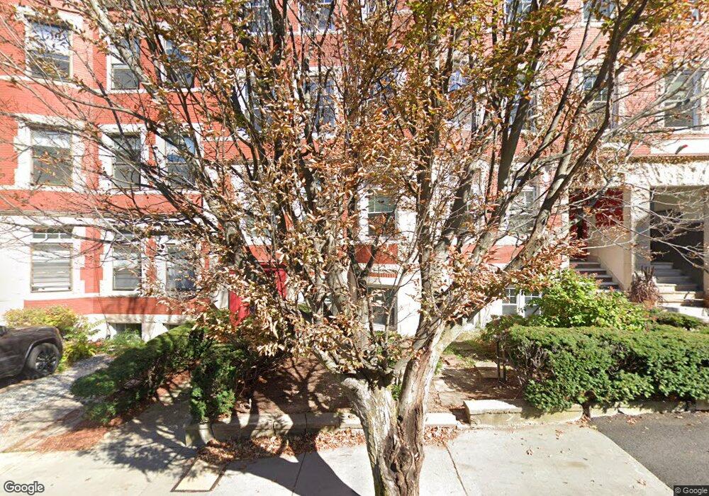 183 Winthrop Rd unit 1, Brookline, MA 02445 - photo 1