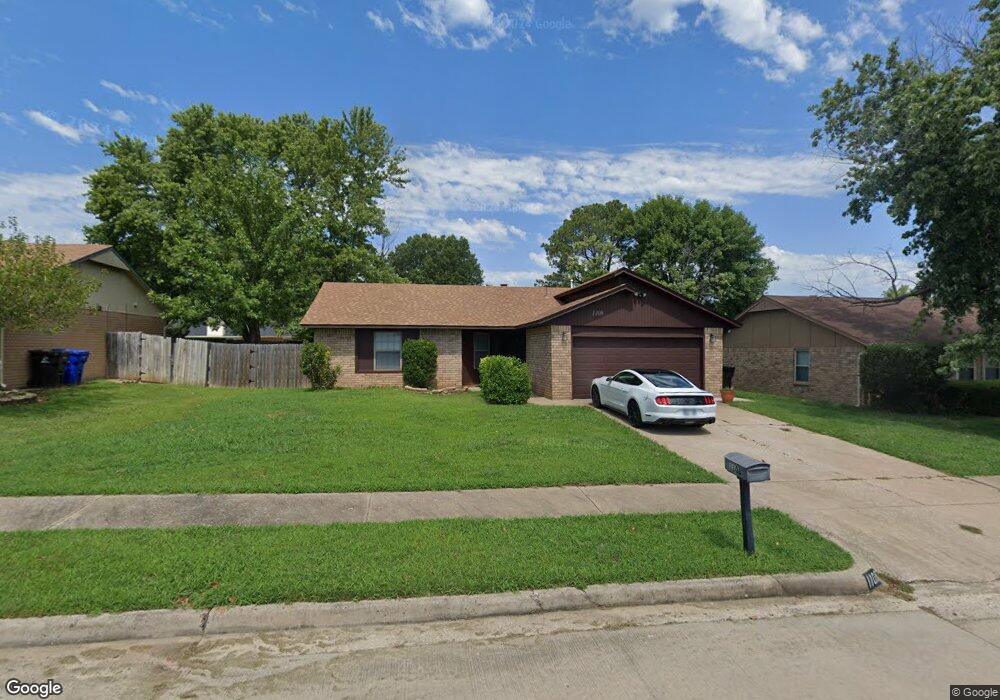 1108 W Durham St, Broken Arrow, OK 74011 - photo 1