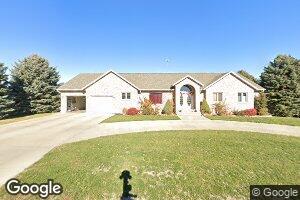 401 W 4th St, Platte, SD 57369