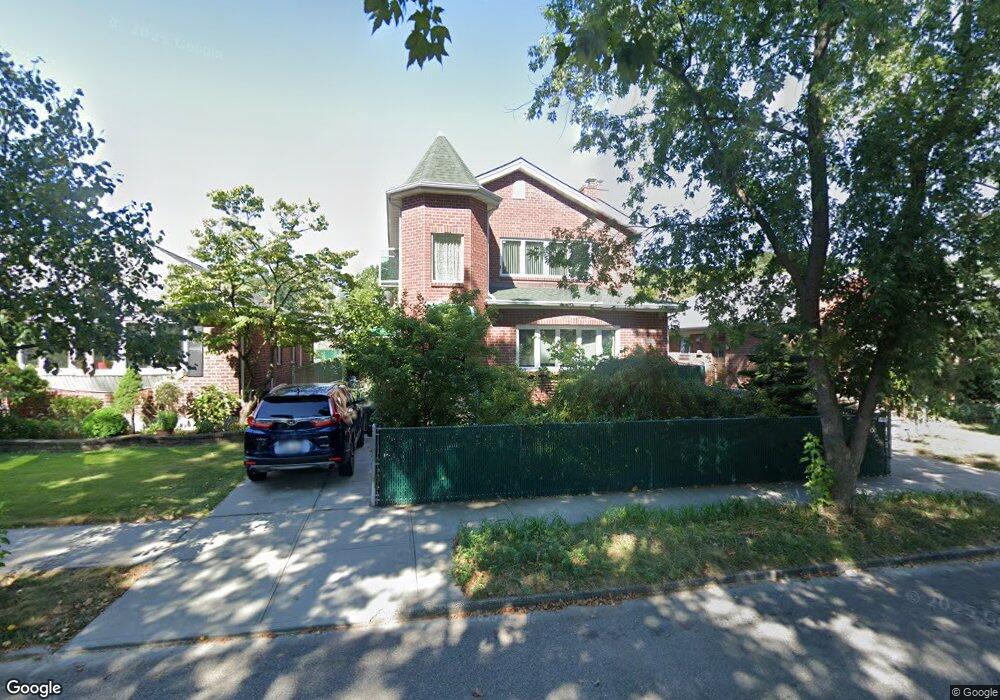 5032 175th Place, Fresh Meadows, NY 11365 - photo 1