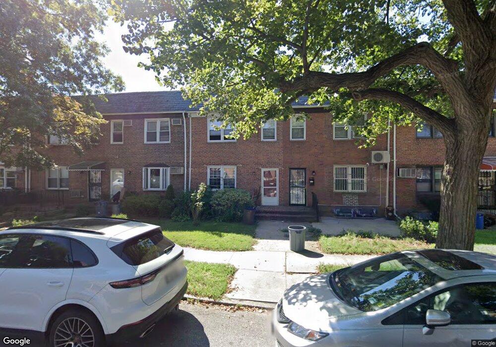 7536 168th St, Fresh Meadows, NY 11366 - photo 1