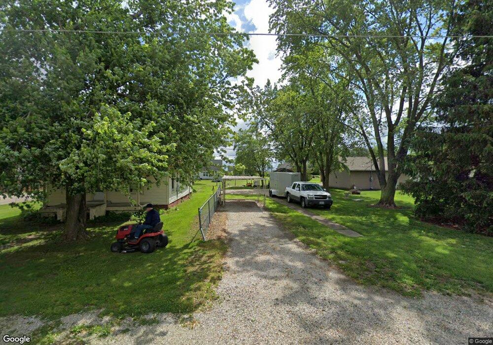 1316 N 11th St, Mattoon, IL 61938 - photo 1