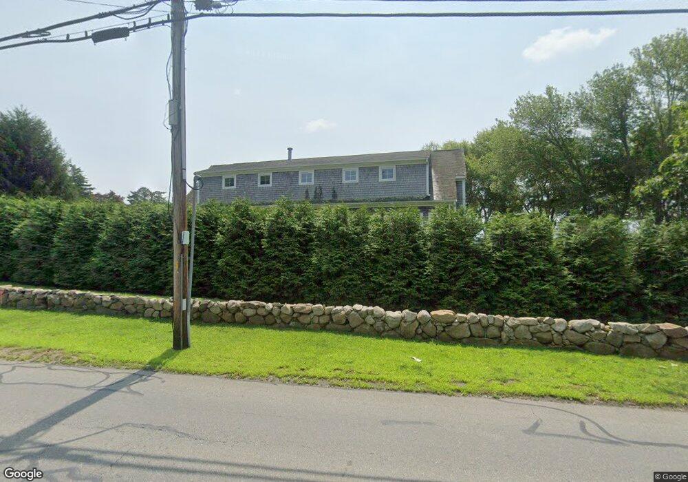 724 Elm St, South Dartmouth, MA 02748 - photo 1