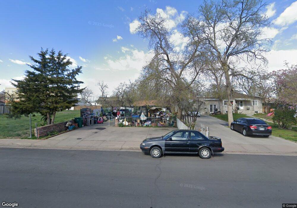 1557 Geneva St, Aurora, CO 80010 - photo 1