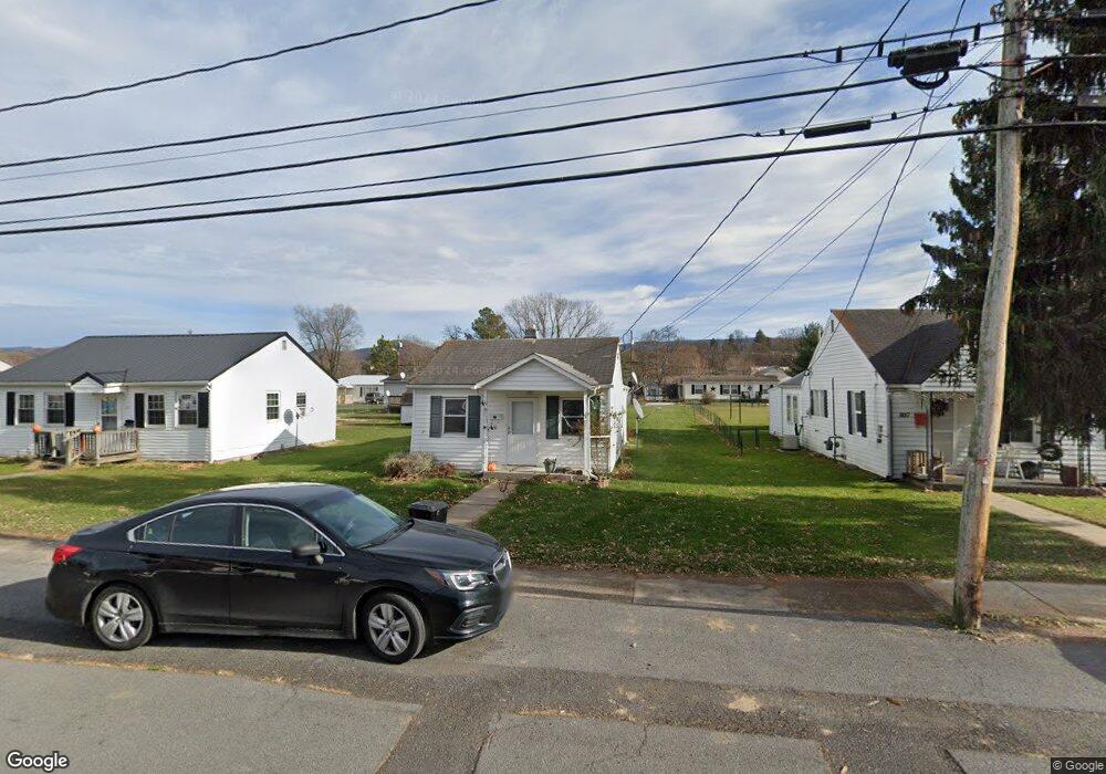 309 N Elm St, Moorefield, WV 26836 - photo 1