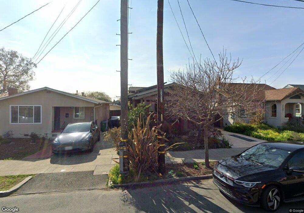 2758 Mathews St, Berkeley, CA 94702 - photo 1