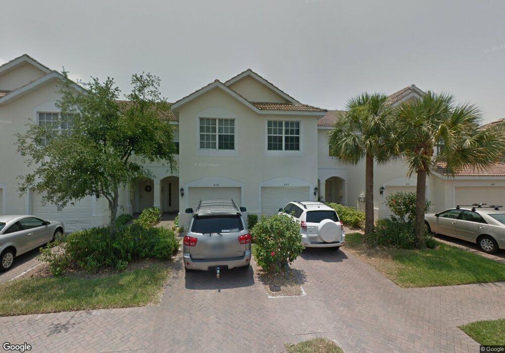 859 Hampton Cir, Naples, FL 34105 - photo 1