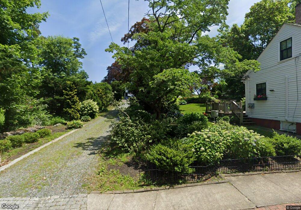 32 Fort Ave unit BAY FRONT, Cranston, RI 02905 - photo 1