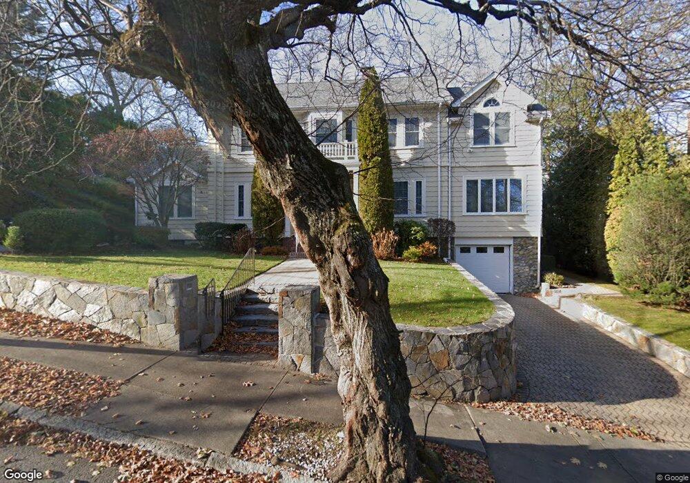 7 Pine Ridge Rd, Arlington, MA 02476 - photo 1