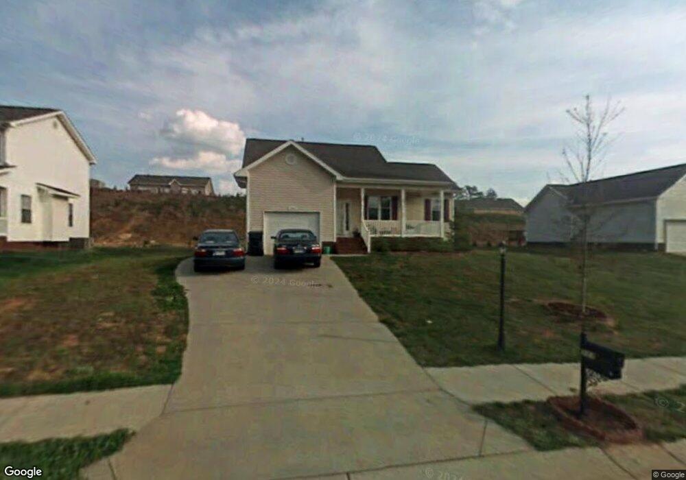 327 Lone Tree Ln, Clover, SC 29710 - photo 1