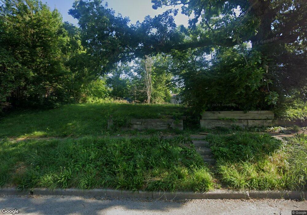 816 W 8th St, Davenport, IA 52802 - photo 1