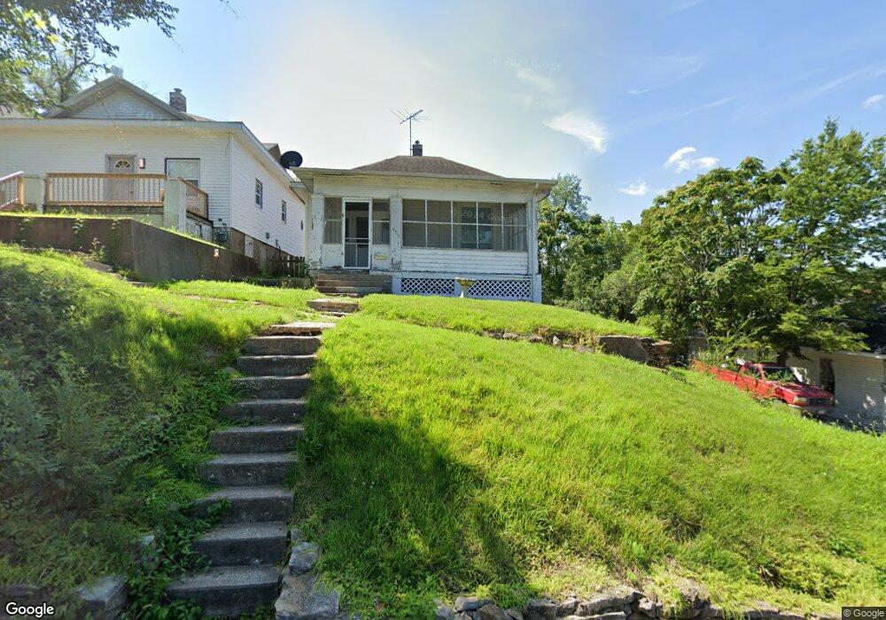 409 Smith St, Hannibal, MO 63401 - photo 1