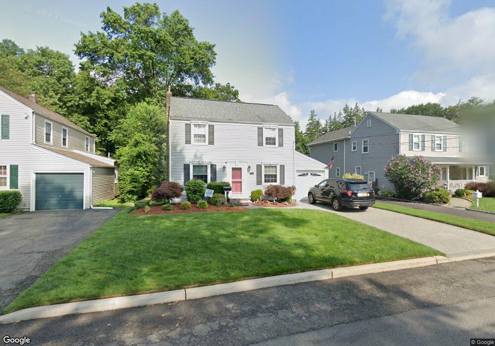 395 Terhune Ave, Paramus, NJ 07652 - photo 1