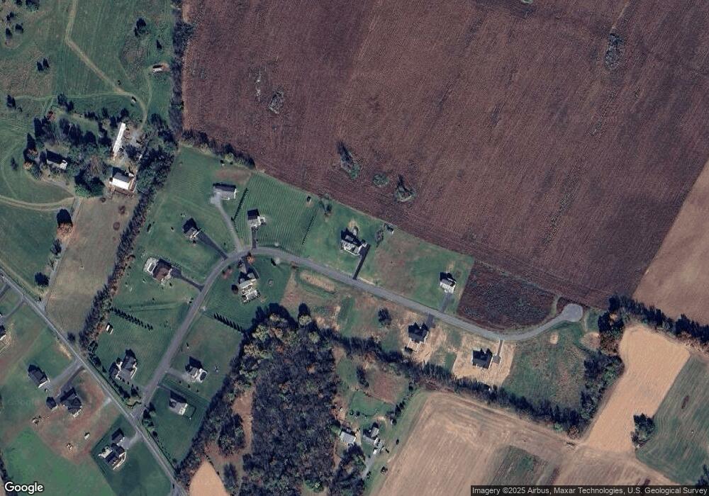 255 Eiderdown Dr, Martinsburg, WV 25404 - photo 1