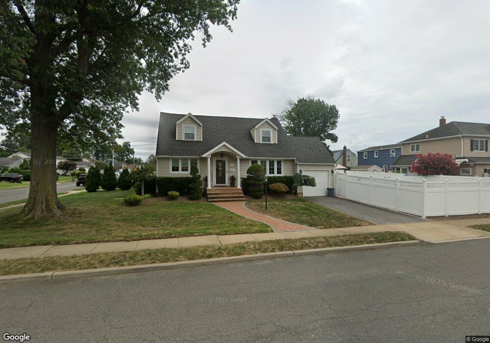 1805 Lincoln Ave, Seaford, NY 11783 - photo 1