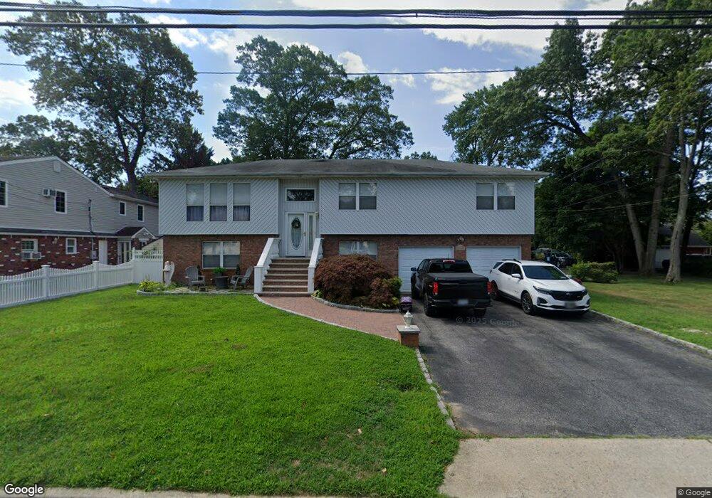 2936 Ewell Place, Wantagh, NY 11793 - photo 1