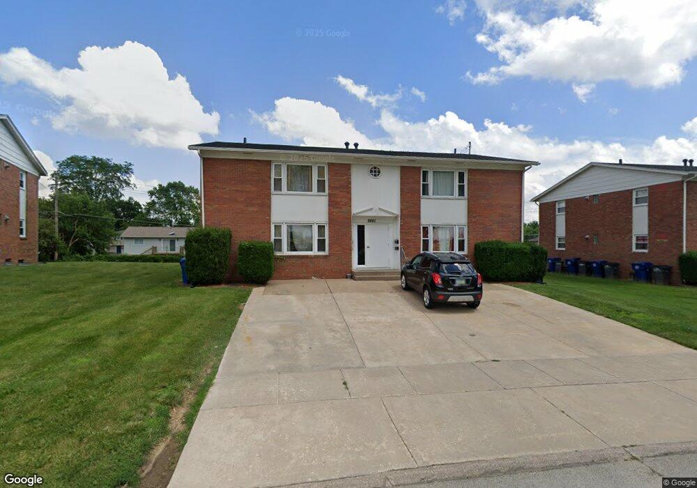 2841 Hawthorne Dr, Bettendorf, IA 52722 - photo 1