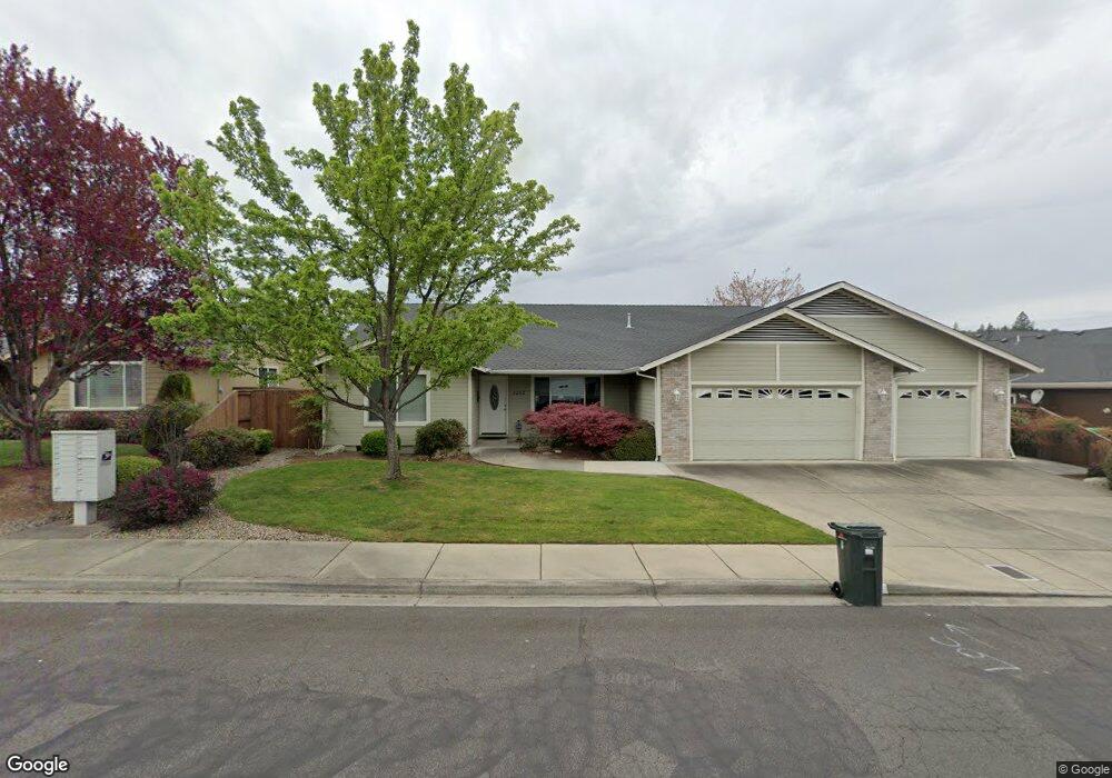 2062 Colorado Ln, Grants Pass, OR 97527 - photo 1