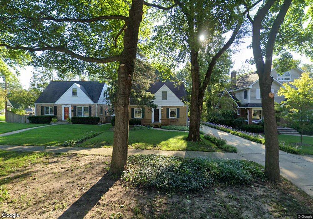 839 N Summit St, Wheaton, IL 60187 - photo 1