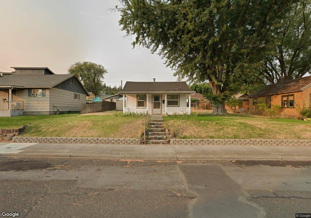 612 W 11th St, the Dalles, OR 97058 - photo 1