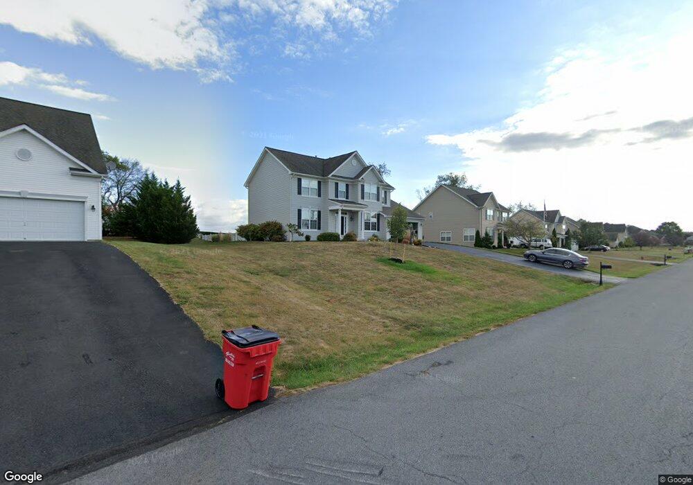 780 Shannon Dr N, Greencastle, PA 17225 - photo 1