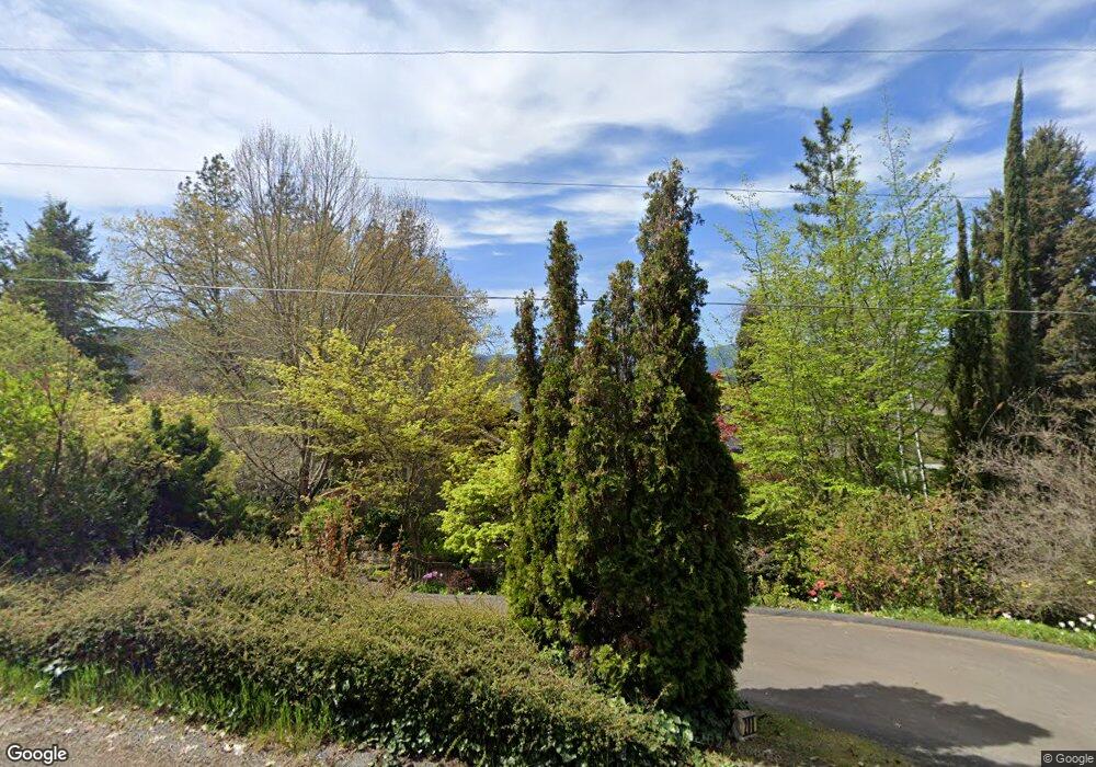 200 Karral Dr, Grants Pass, OR 97527 - photo 1