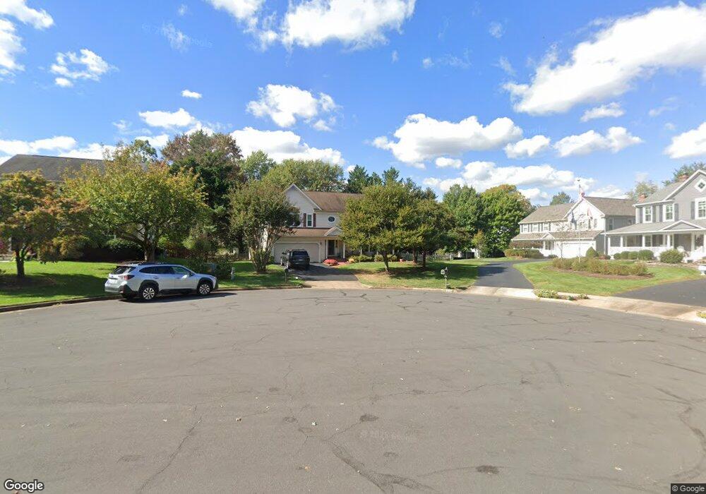 3504 Lillard Ct, Fairfax, VA 22033 - photo 1