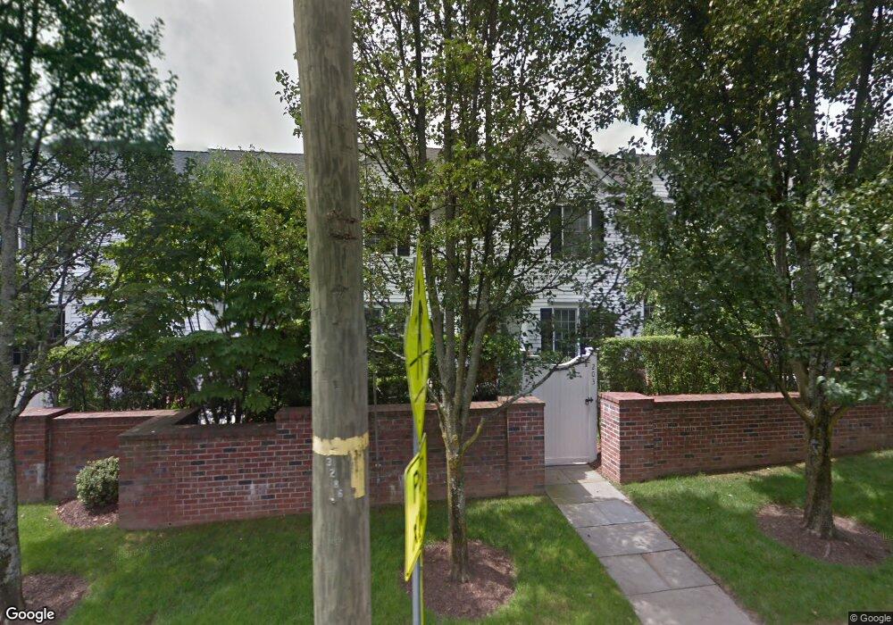 203 Park St unit 10, New Canaan, CT 06840 - photo 1