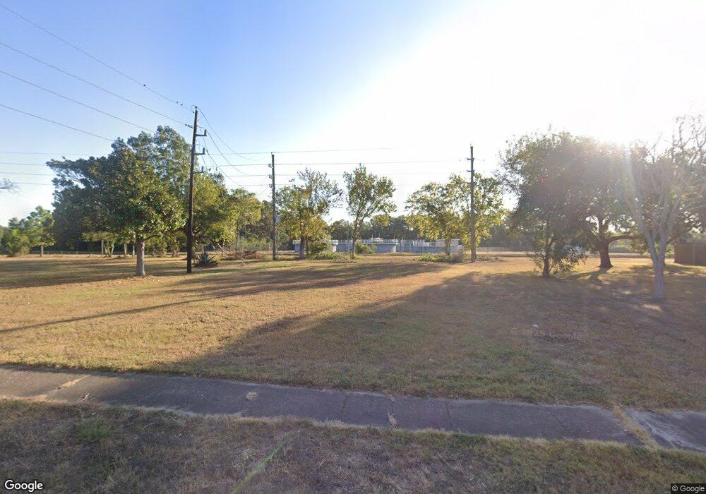 7318 Shady Vale Ln, Houston, TX 77040 - photo 1