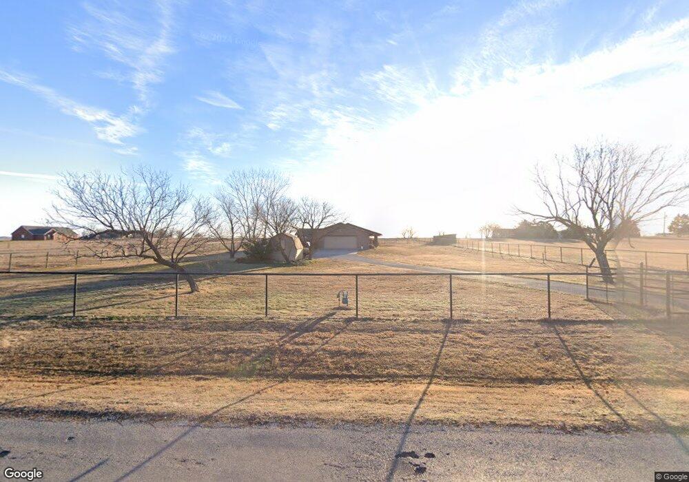 430 NW Paint Rd, Cache, OK 73527 - photo 1